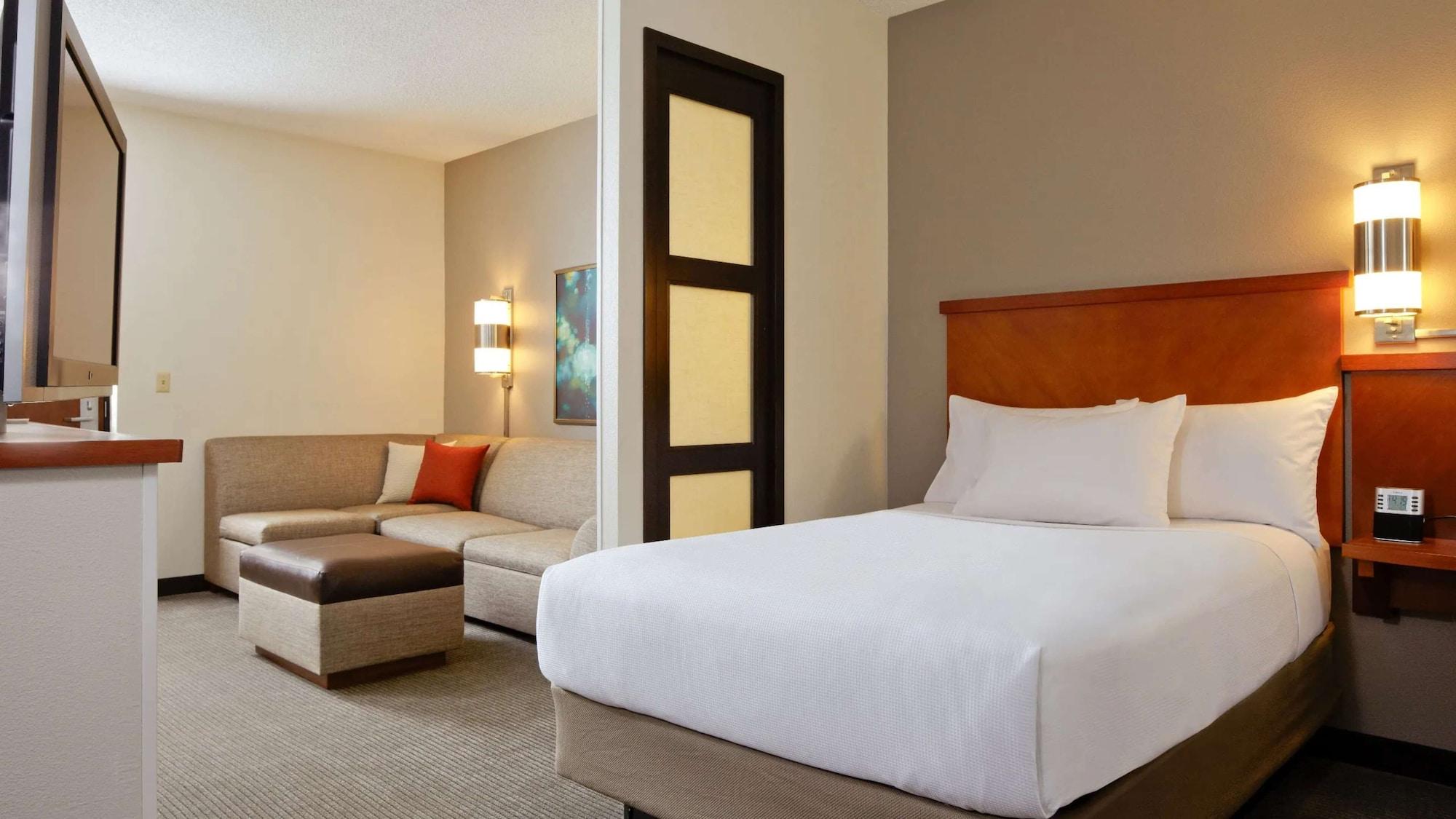 Hotel Sonesta Select Airport 3*