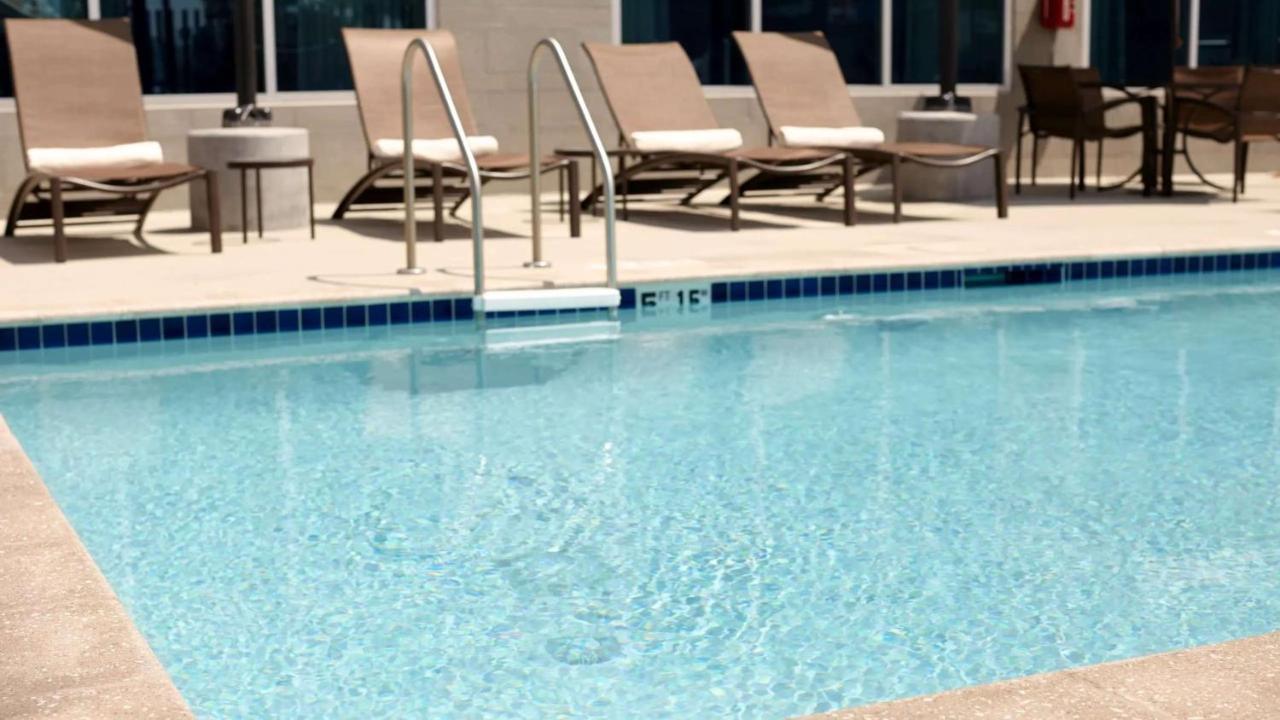 Sonesta Select Airport
